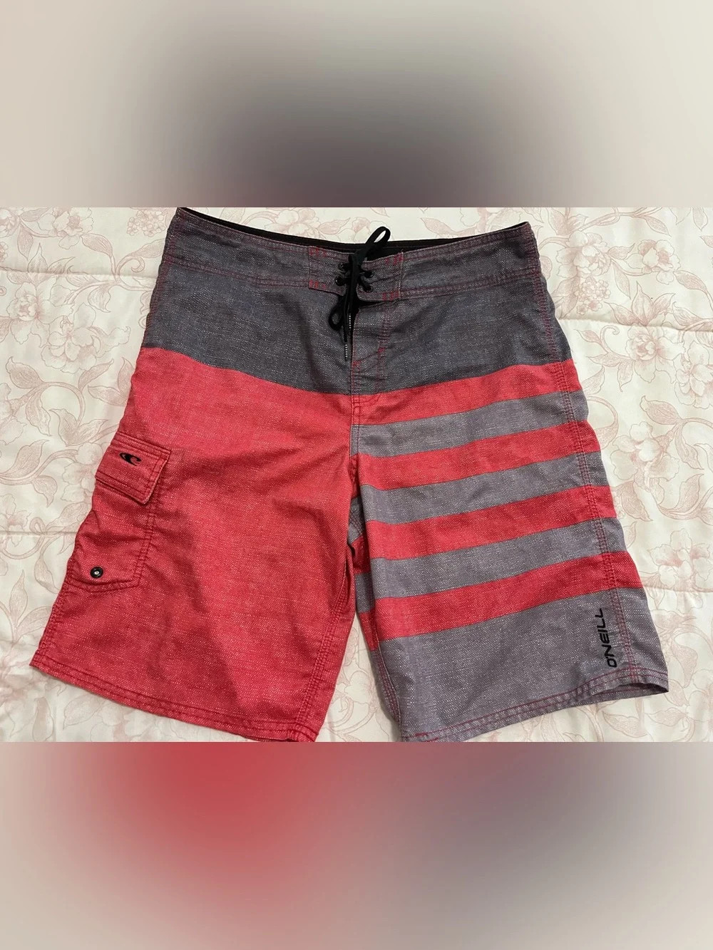 O'Neill Red and Gray Striped Men's Board shorts size 33